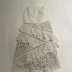 Polly dress- lace and strapless